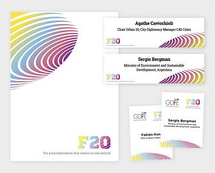  F20: diseño de carpeta, cartelitos, credenciales y programa para el congreso.