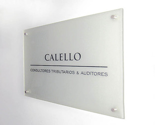  Calello, Consultores Tributarios: diseño de logotipo, papelería, cartel, tarjetas de Navidad y web.