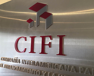  CIFI, Compañía Interamericana para el Financiamiento y la Inversión: diseño de isologotipo, papelería, e-flyer, cartel, vinilo esmerilado y web.