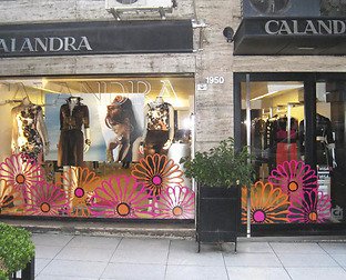  Calandra: diseño de papelería, invitaciones para eventos, etiquetas, packaging y vidrieras.